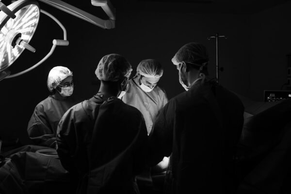 The Role of AI in Enhancing Surgical Robotics and Minimally Invasive Procedures