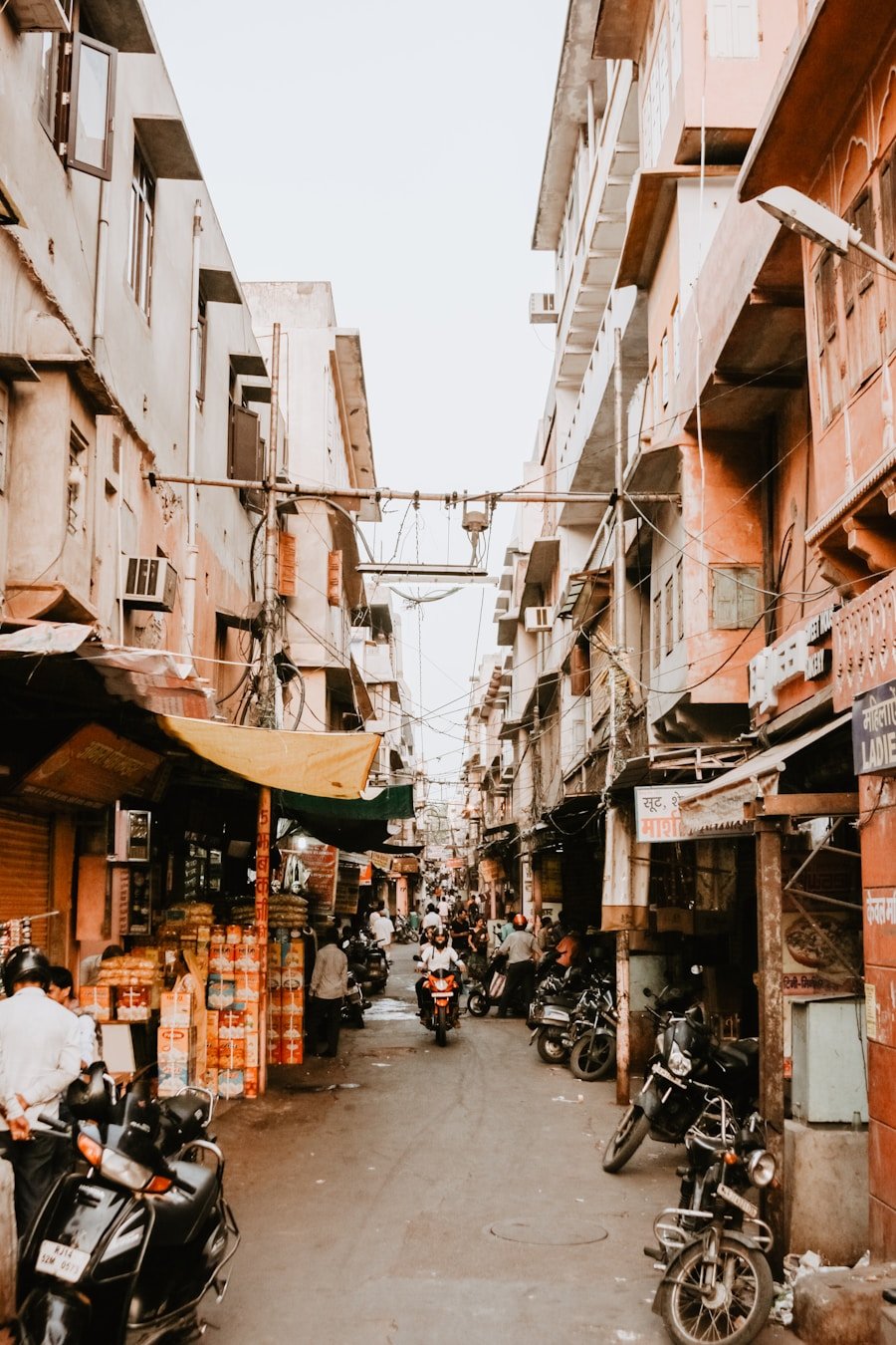 Photo "The ROI of Generative AI: Case Studies from Southeast Asian Retailers"