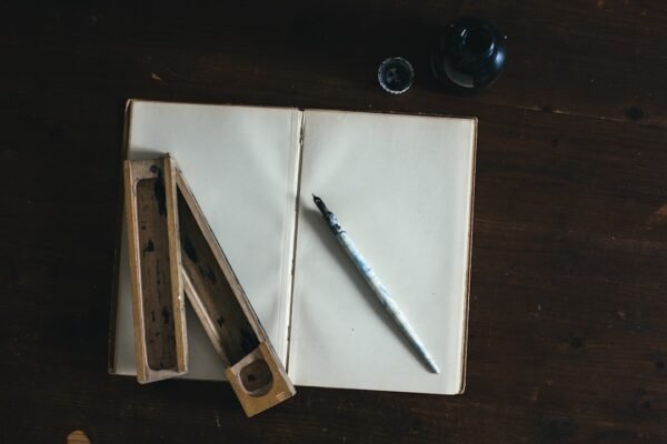 How Grammarly and Wordtune Use AI to Improve Your Writing