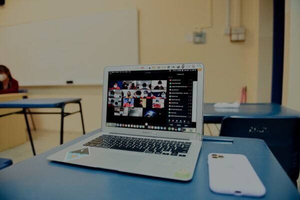 AI Apps That Are Changing the Way We Learn