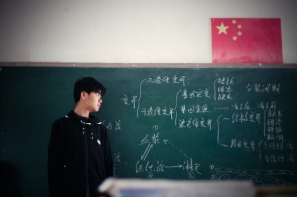 AI-Based Learning Analytics for Curriculum Improvement
