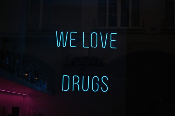 Automated Drug Discovery Using AI Techniques