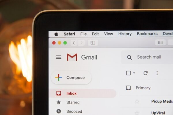 HubSpot Email Writer: AI for Business Email Automation