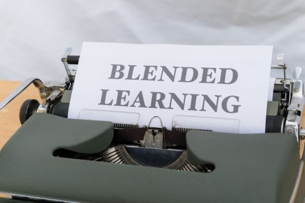 Effective strategies for integrating AI in blended learning
