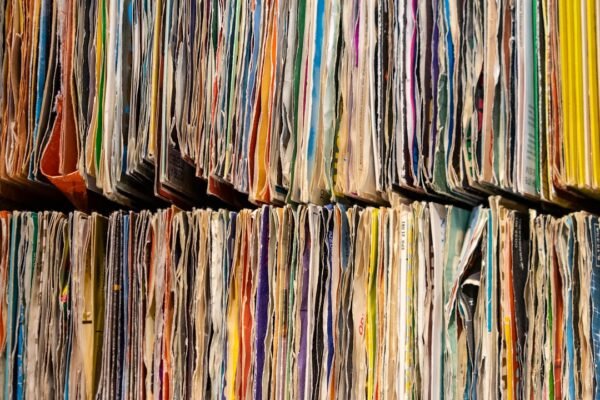 The End of Data Hunting: How AI Unifies Patient Records for Clinicians