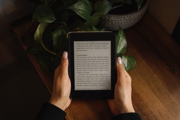 Digital Textbooks and Adaptive Content: Lessons from Global K-12 Leaders