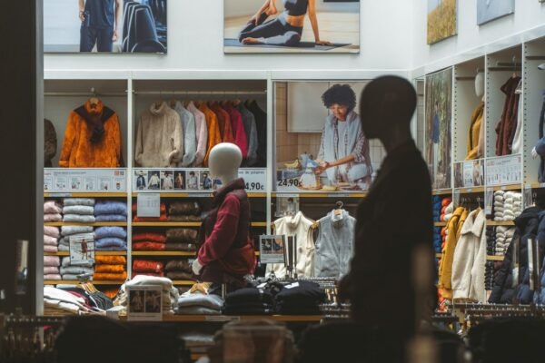 AI in Retail Management: Trends and Tools