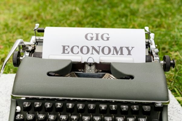AI and the Gig Economy: Managing Flexible Workforces